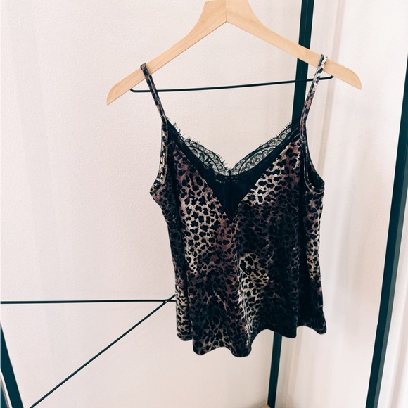 Cheetah print tank with lace - Picture 5 of 6